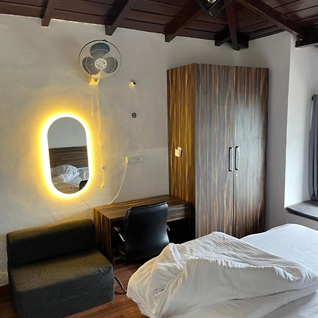 מוקטשוואר Himalayanblues Cottages&Stays מראה חיצוני תמונה