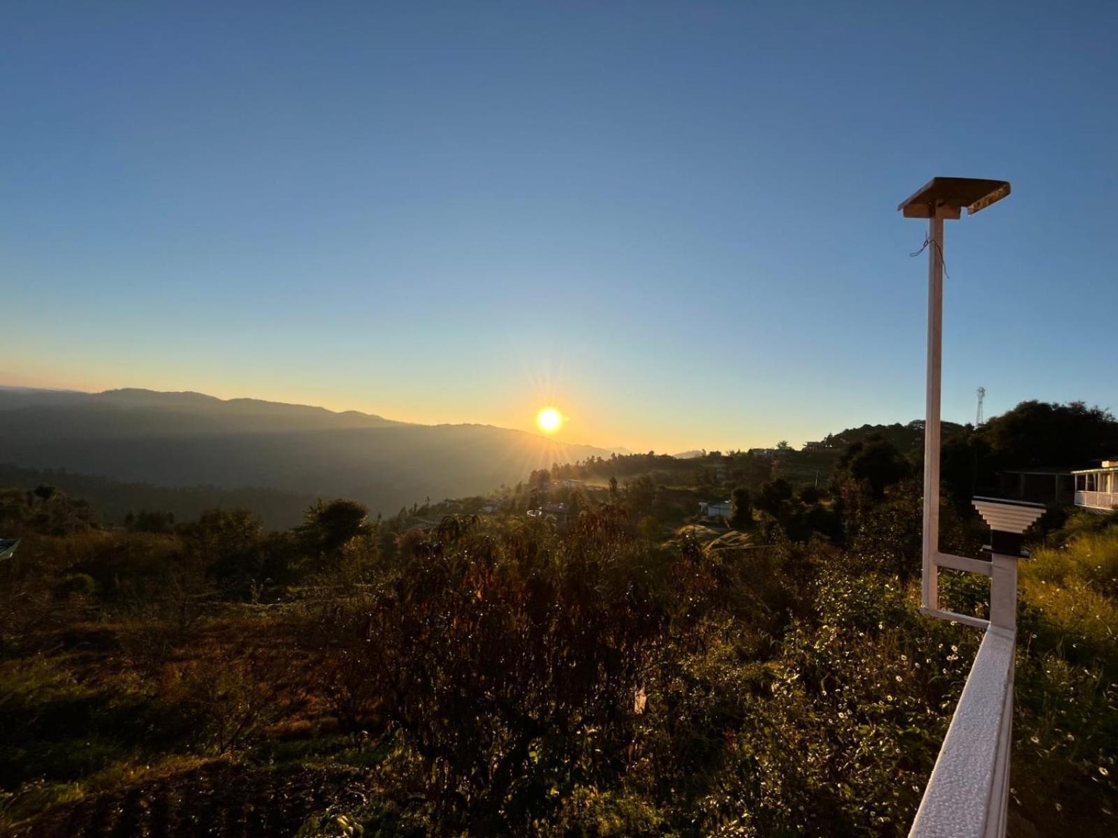 מוקטשוואר Himalayanblues Cottages&Stays מראה חיצוני תמונה