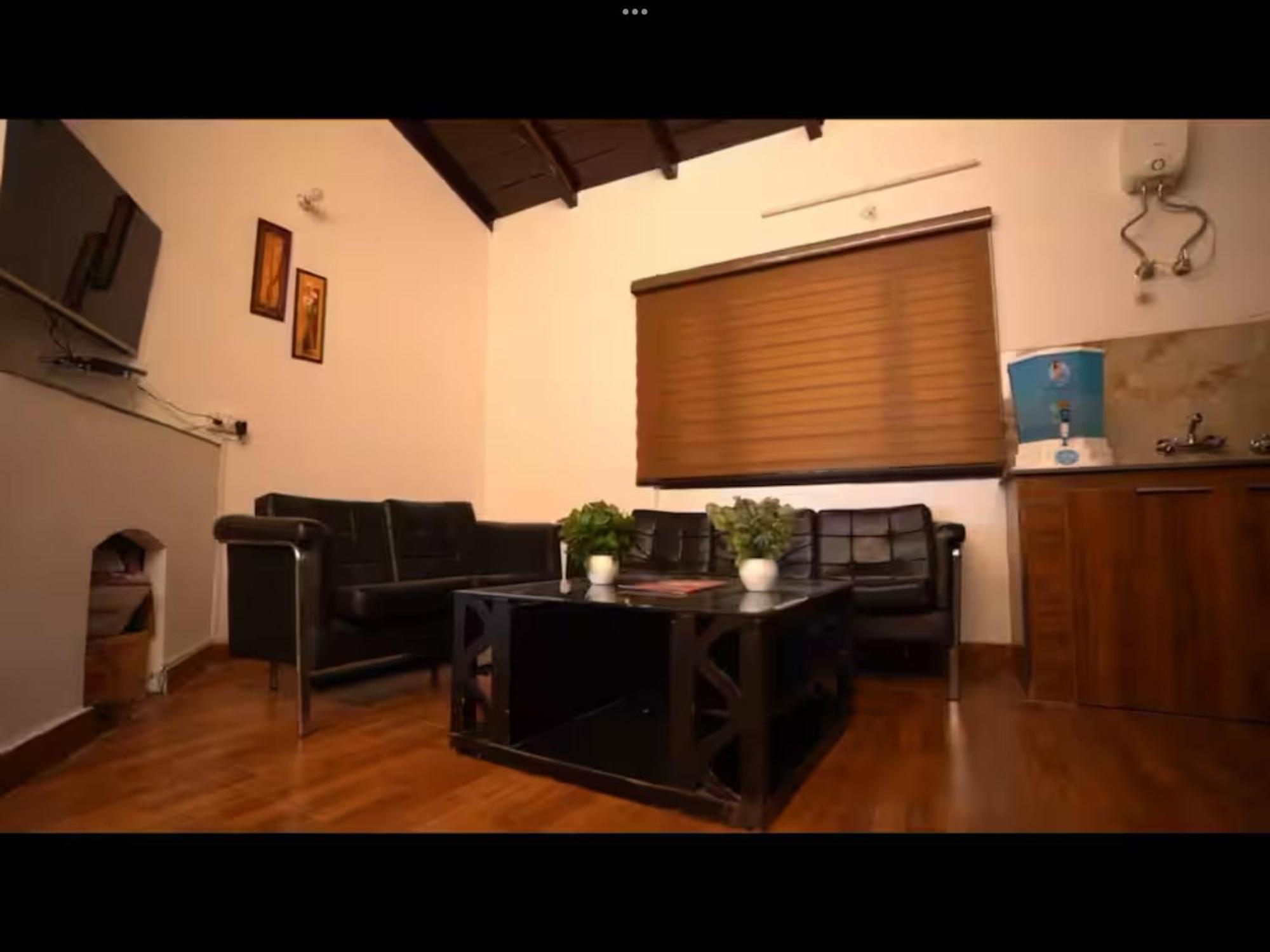 מוקטשוואר Himalayanblues Cottages&Stays מראה חיצוני תמונה